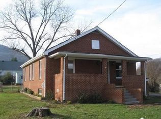 1115 Ray Rd SE, Roanoke, VA 24014