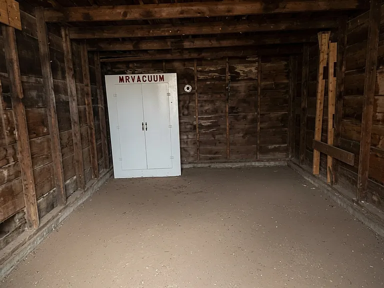 642 Bellevue Pl — Photo 13
