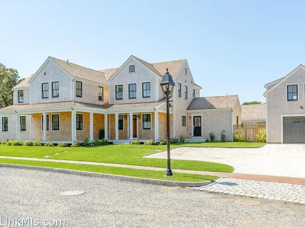 2 Maple Ln, Nantucket, MA 02554