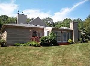 3rd image of 186 Pine Glen Dr