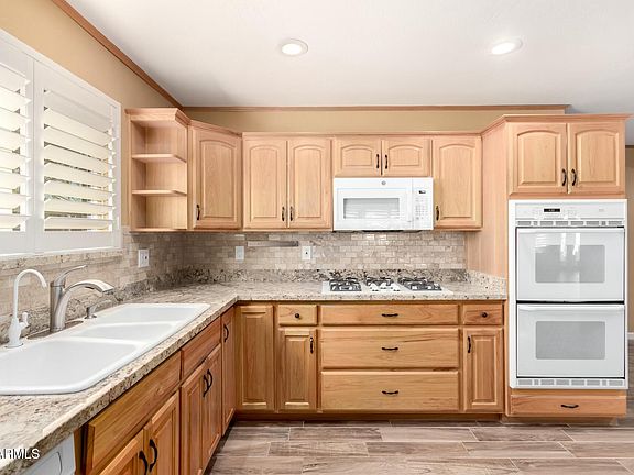 4th image of 10611 W CARON Drive