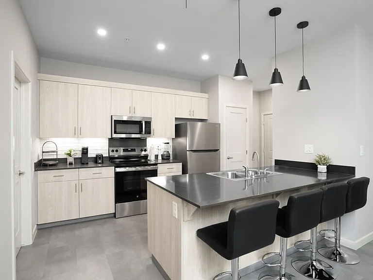 Palma Vista Apartments — Photo 2