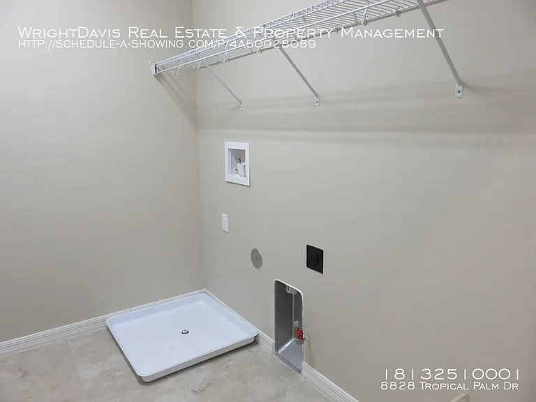 8828 Tropical Palm Dr — Photo 26