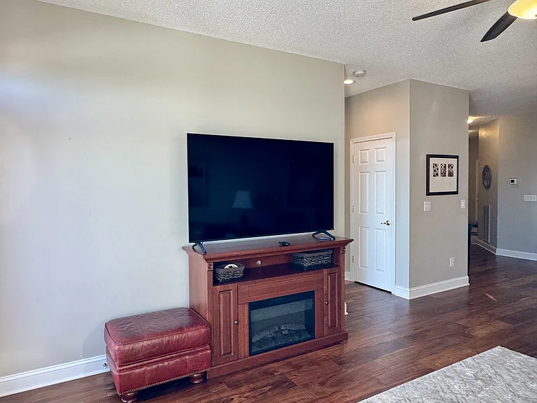 507 Cimarron Cir #1 — Photo 14