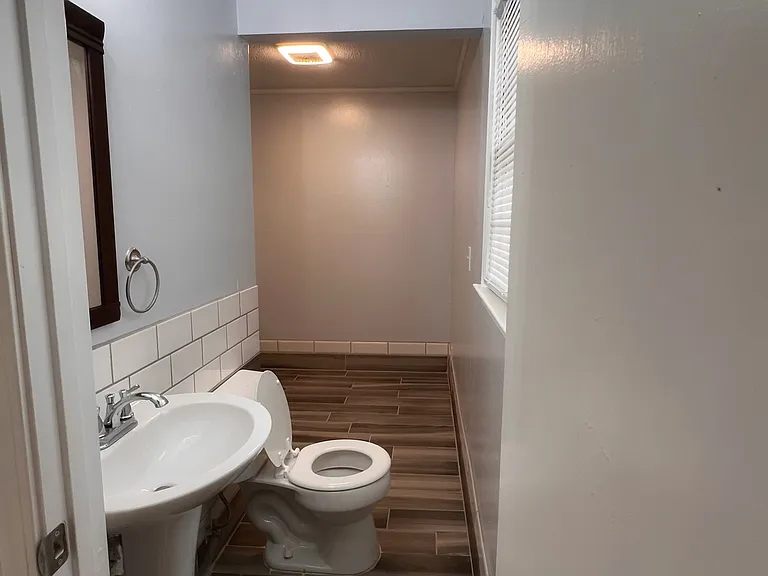586 Lacebark Dr — Photo 11