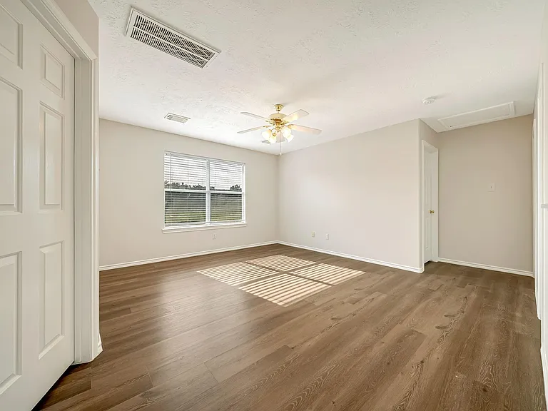 15311 Bronze Leaf Ct — Photo 12