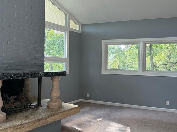 5th image of 45550 Lakeside Dr