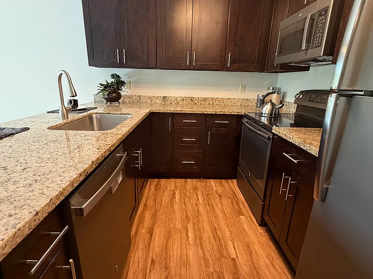 280 NW Holly St #6 — Photo 90