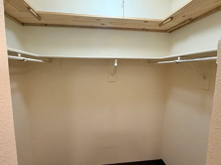 10513 Archdale Dr — Photo 21