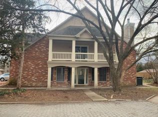 102-6 E Green Meadows Rd, Columbia, MO 65203