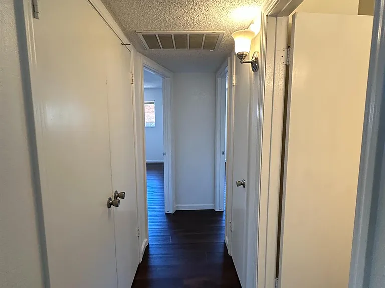 1409 W Fairmont Ave #C — Photo 9