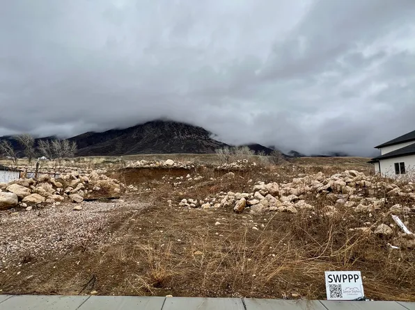 140 E 4100 N, North Ogden, UT 84414