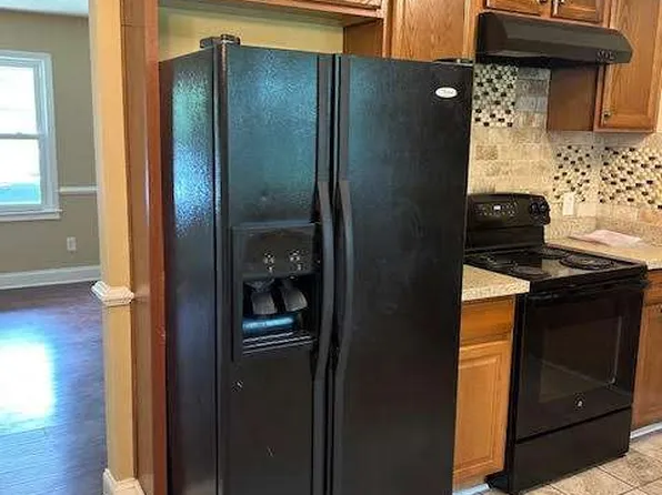 105 Longstreet Cir, Oxford, GA 30054