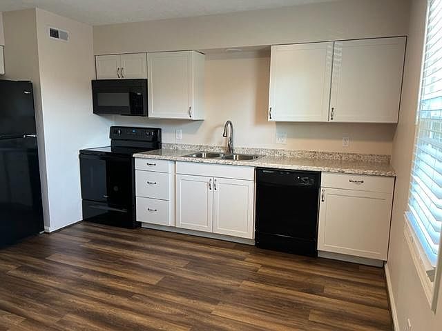 1st image of 199 Meadowview Dr APT 2