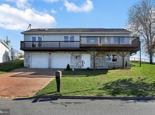 406 Sunny Dr, Waynesboro, PA