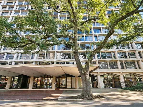 2100 Saint Charles Ave APT 7M, New Orleans, LA 70130