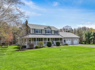 6 Long Lott Rd, West Granby, CT 06090