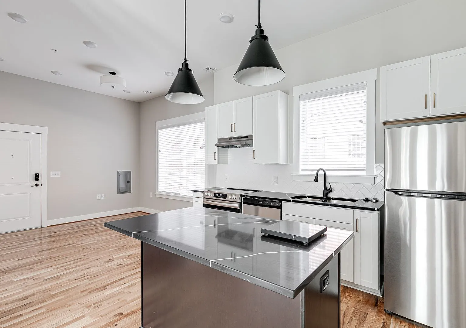 1421 Bainbridge Street — Photo 1