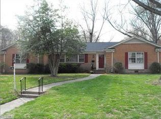 1601 Brookcliff Dr, Greensboro, NC 27408