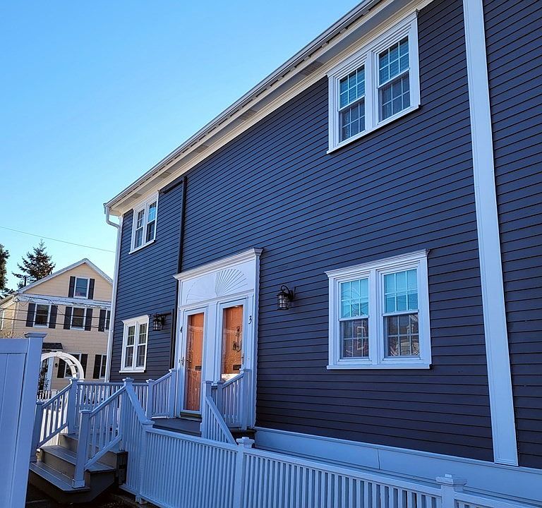 1st image of 13 Salem St