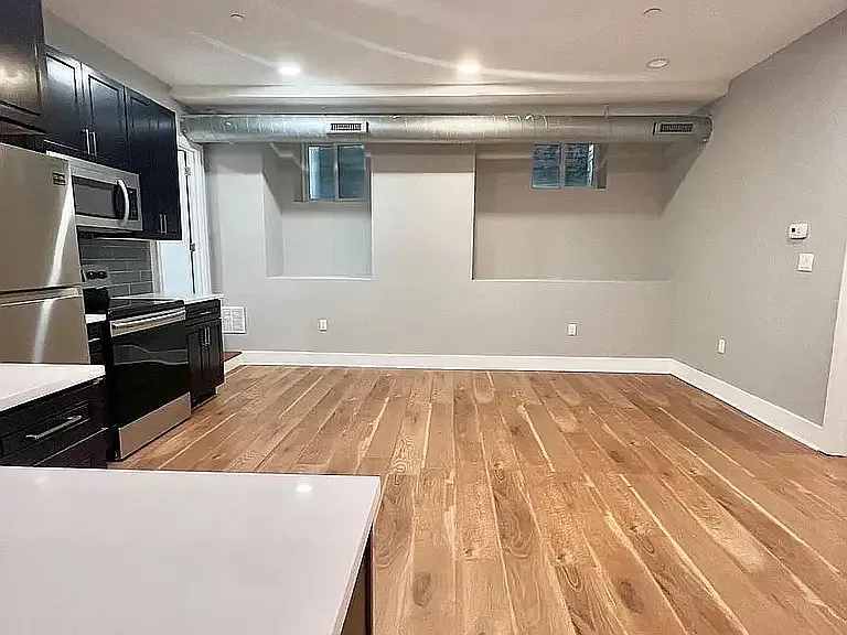 1 bed, $1,300 — Photo 4