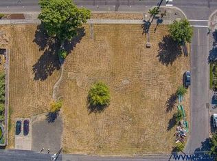 564 S Main St, Independence, OR 97351