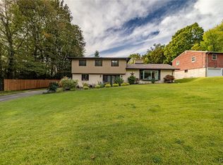 201 Wilshire Rd, Syracuse, NY 13209