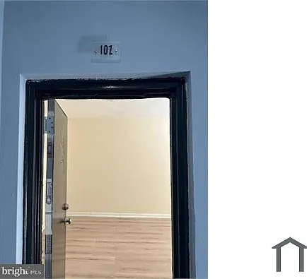2 bed, $2,015 — Photo 4