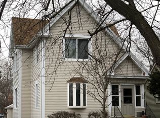 45 S Main St, Manteno, IL 60950