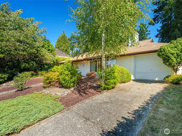 15326 Stone Ave N, Shoreline, WA 98133