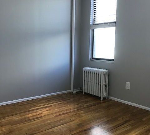 3rd image of 244 E 117th St APT 1A