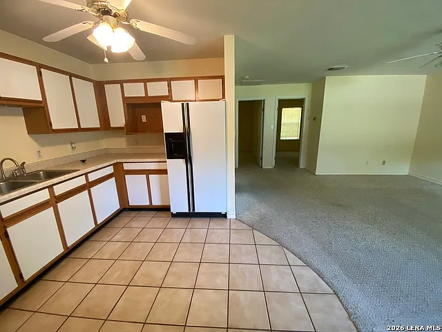 570 Beverly Ln — Photo 6