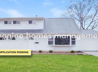 3010 Scott St, Cuyahoga Falls, OH