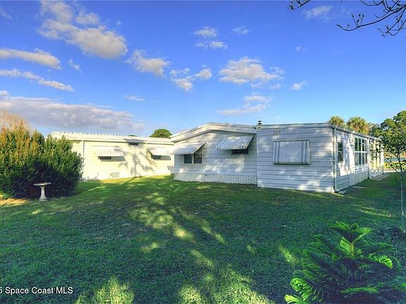5th image of 382 Egret Cir