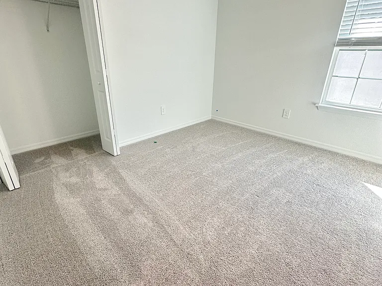10807 Ichetucknee Way — Photo 18