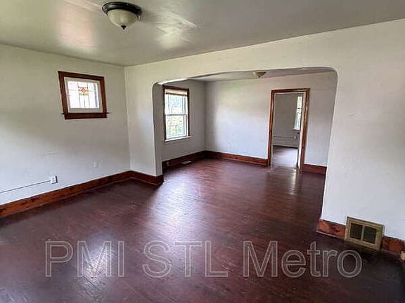 2nd image of 5336 Fletcher St