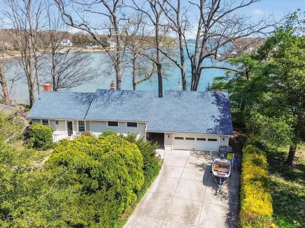 852 Riverside Dr, Pasadena, MD 21122