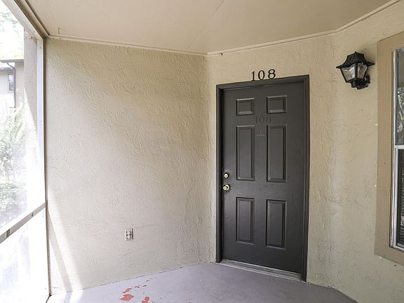 3rd image of 974 Leeward Pl Unit 108