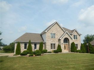 642 Rose Garden Ter, Latrobe, PA