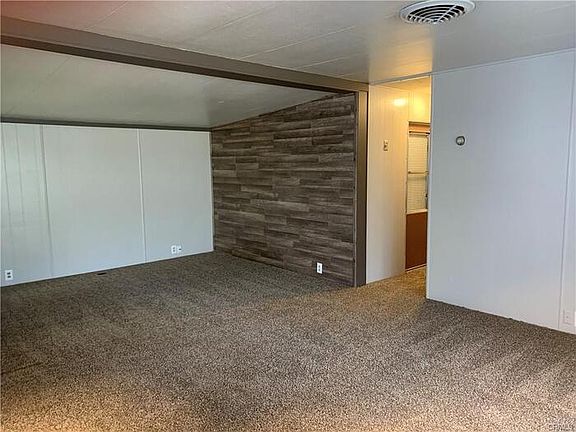 5th image of 1330 W Johnston Ave