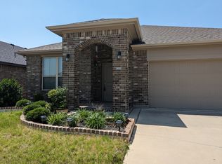 1108 Bowlus Dr, Fort Worth, TX 76177
