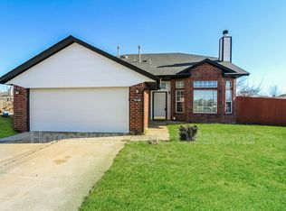 3508 Quail Run Cir, Moore, OK 73160