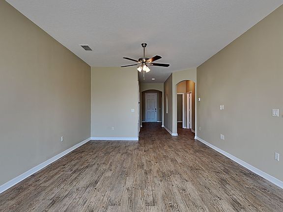 3rd image of 3125 Harris Park Way