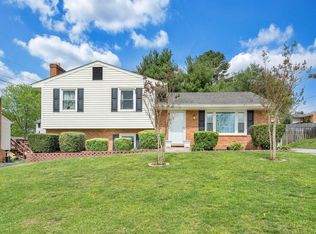 5421 Ambassador Dr, Roanoke, VA 24019