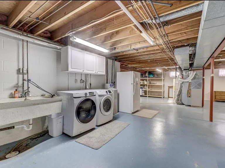 1116 Woodhill Dr — Photo 12