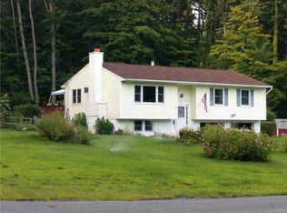 5 Dogwood Dr, Plattekill, NY 12528