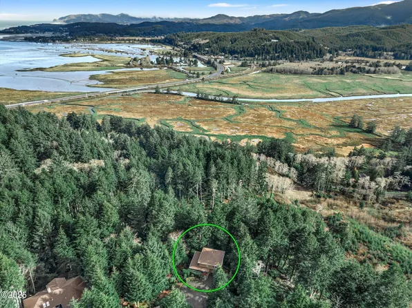 461 Salishan Hills Dr, Gleneden Beach, OR 97388