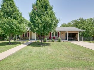 604 Arch St, Crowley, TX 76036
