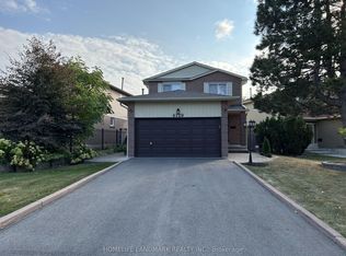 4120 Chadburn Cres, Mississauga, ON L5L 3W9