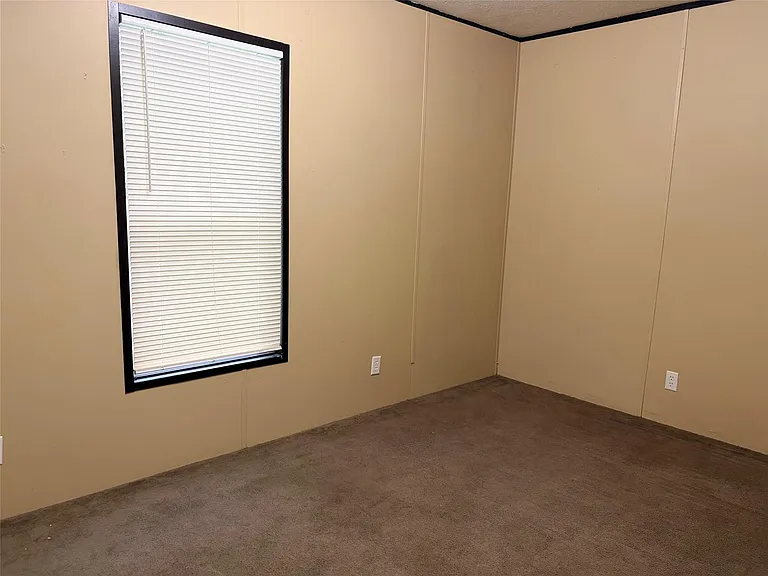 215 Live Oak St — Photo 14
